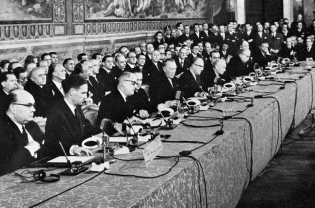 Firma del Tratado de Roma el 25 de marzo de 1957.-AP