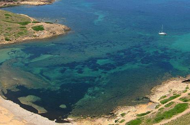 Imagen de archivo de la playa de Cavalleria, en Es Mercadal (Menorca).-