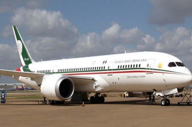 El avión presidencial puesto a la venta por el gobierno de México.-EL PERIÓDICO