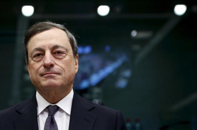 Mario Draghi, presidente del Banco Central Europeo, en la reunión de enero del Eurogrupo en Bruselas.-FRANCOIS LENOIR