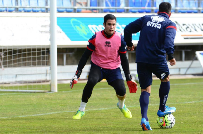 Munir en un entrenamiento en el campo de Los Pajaritos.-Álvaro Martínez