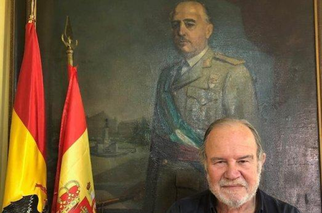 El general retirado, Juan Chicharro, presidente de la Fundación Francisco Franco.-