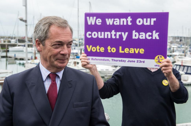 Nigel Farage, en plena campaña a favor del Brexit.-AFP / CHRIS J RATCLIFFE / AFP