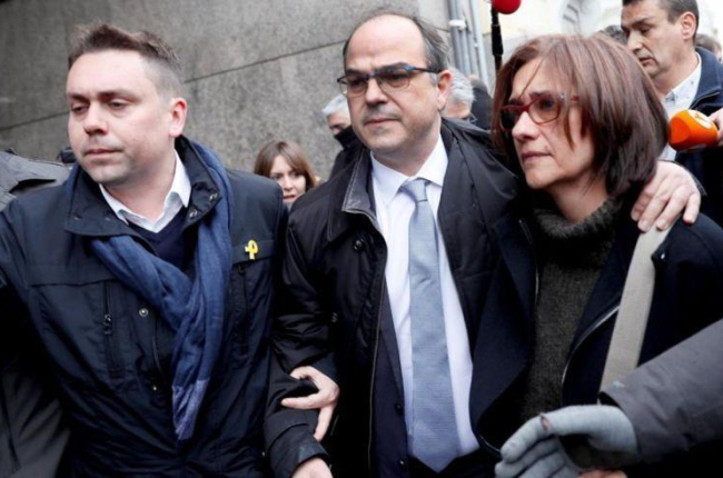 Jordi Turull y su esposa, Blanca Bragulat, a su llegada al Tribunal Supremo el pasado 23 de marzo.-ALVARADO (EFE)