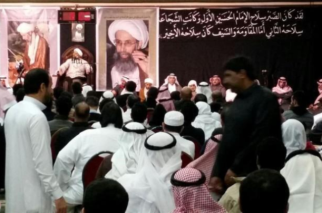 Oraciones por la muerte del clérigo chií Nimr al Nimr en Al-Awamiya, en Arabia Saudí.-AP
