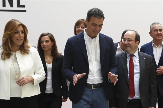 Susana Díaz, Pedro Sánchez y Miquel Iceta, en septiembre del 2015 en Madrid.-DAVID CASTRO