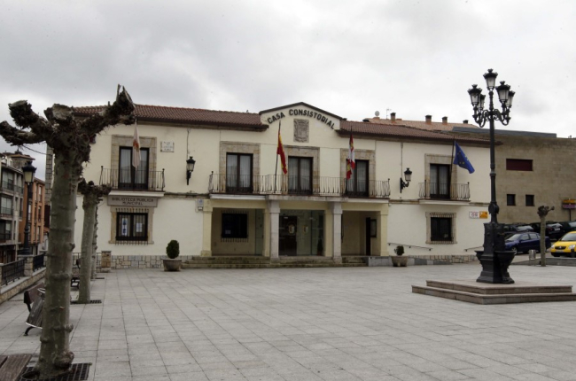 Ayuntamiento  de San Leonardo en Soria.-HDS