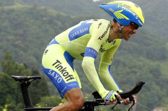 Alberto Contador, en pleno esfuerzo, durante la contrarreloj.-Foto: AFP / LUK BENIES