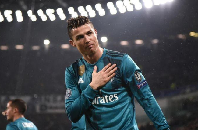 Cristiano Ronaldo festeja un gol en un partido de la Champions League.-MARCO BERTORELLO