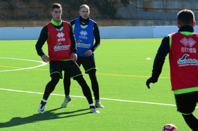 Jairo y Ripa en la sesión de trabajo se ayer en la Ciudad Deportiva.-Álvaro Martínez