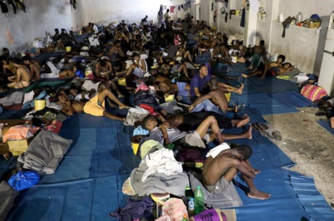Centro donde están recluidos por las autoridades los inmigrantes en Trípoli-REUTERS / HANI AMARA