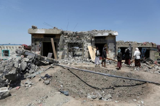 Los rebeldes hutís acusan a la coalición árabe liderada por Arabia Saudí de la masacre-EL PERIÓDICO
