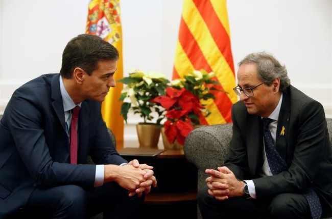 El presidente del Gobierno, Pedro Sánchez, y el presidente de la Generalitat, Quim Torra.-EFE