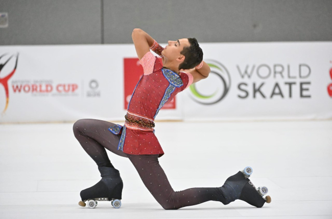 Héctor Díez Severino, campeón de Europa de patinaje artístico en la modalidad libre. HDS