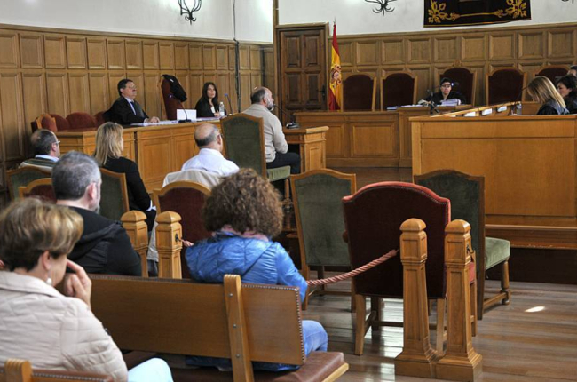 Martínez declara durante la primera vista oral del juicio.-VALENTÍN GUISANDE