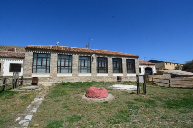Aula Paleontológica de Villar donde se ubicaría la escuela. -HD