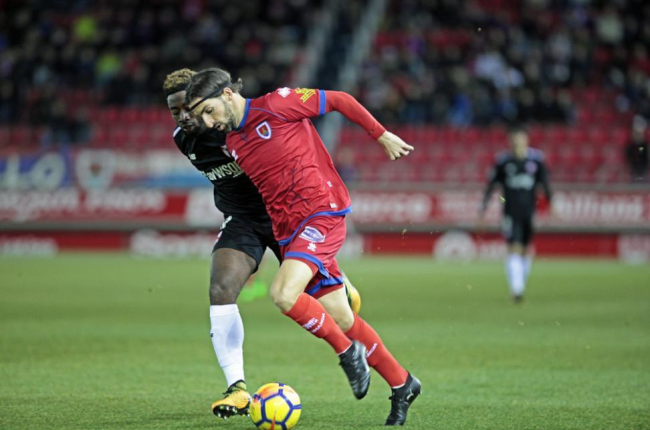 El Numancia juega hoy en Huesca frente al líder.-MARIO TEJEDOR