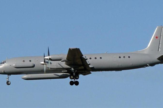 Un avión militar ruso desaparece tras un ataque de cazas israelíes en Siria.-EL PERIÓDICO