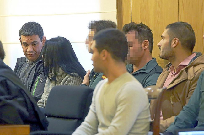 Manuel Martínez, Vicenta Panduro, Pablo Azcona y Adrián Blanco en un momento del juicio celebrado en enero-ICAL