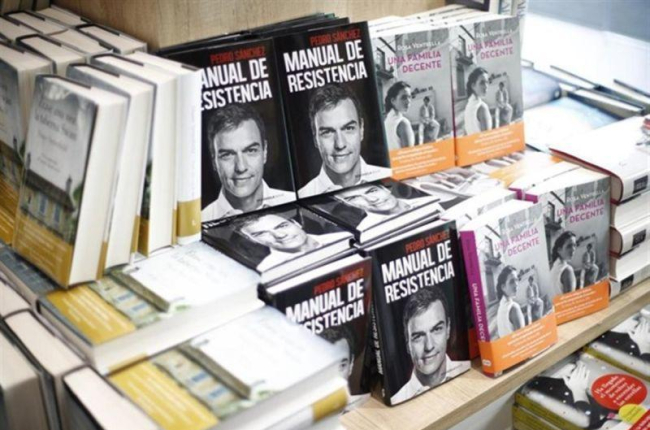 Manual de Resistencia, el libro de Pedro Sánchez.-EDUARDO PARRA (EUROPA PRESS)