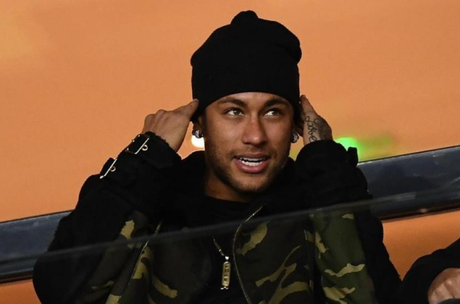 Neymar, en el Parque de los Príncipes de París.-/ AFP / FRANCK FIFE