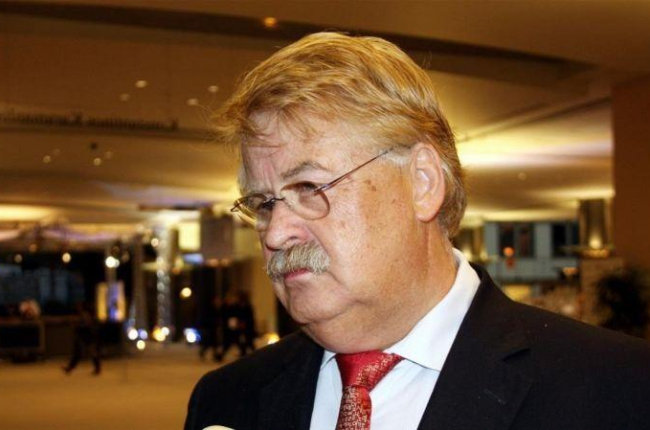 Elmar Brok, diputado del Parlamento Europeo y miembro de la CDU alemana, el partido de Angela Merkel.-ARCHIVO / ACN