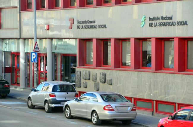 Imagen del exterior de la sede de la Tesorería General.-ÁLVARO MARTÍNEZ