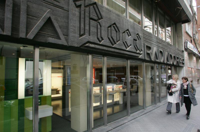 Punto de venta de Roca en Madrid.-PACO CAMPOS (EFE)