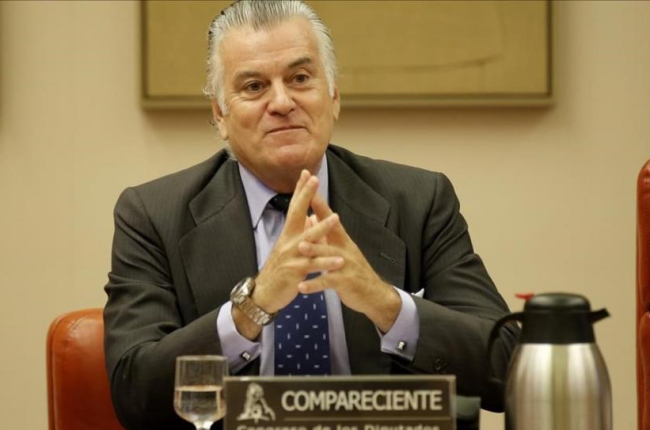 Luis Bárcenas, en su comparecencia ante comisión que investiga la caja b del PP en el Congreso.-JOSE LUIS ROCA