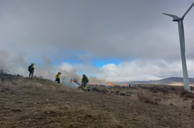 Trabajos de quema controlada en Matasejún. HDS