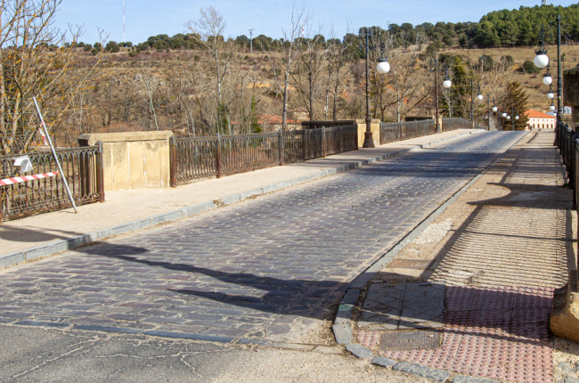 Puente de piedra de Soria sobre el Duero. MARIO TEJEDOR