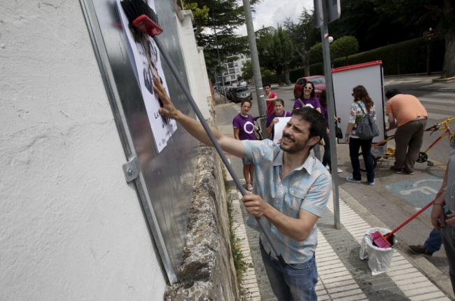Pegada de carteles en los muros del San Andrés en unas elecciones anteriores. HDS
