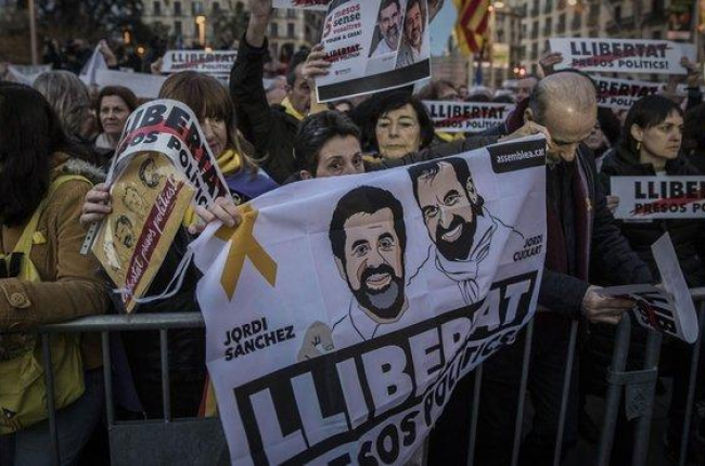 Concentración en Barcelona contra el encarcelamiento de los Jordis, en el 2018.-CARLOS MONTAÑÉS