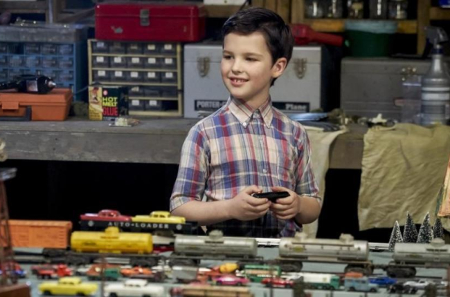 Ian Armitage es Sheldon Cooper de niño en El joven Sheldon.-PERIODICO