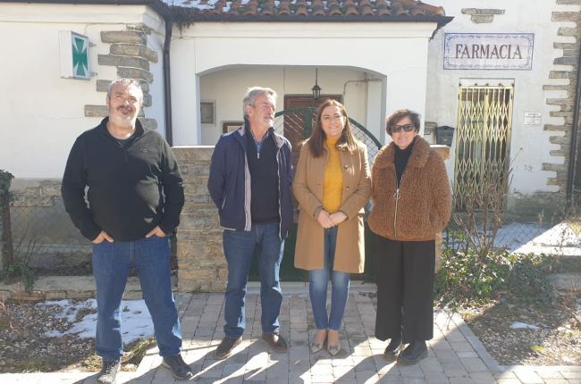 La delegada del Gobierno en Castilla y León, Virginia Barcones, visita Villar del Río. HDS