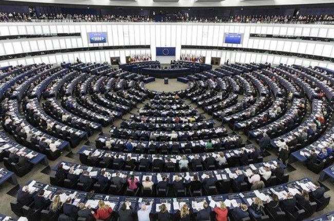 El hemiciclo del Parlamento Europeo en Estrasburgo-AP / JEAN-FRANCOIS BADIAS