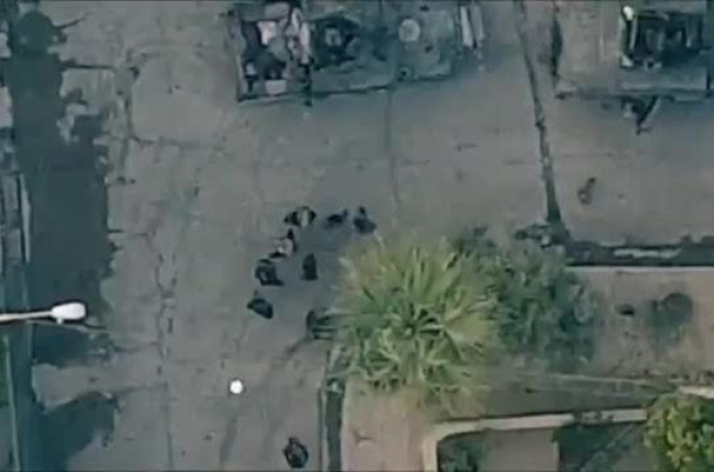 Una grabación muestra el ataque desde un drone del Estado Islámico en Mosul.-