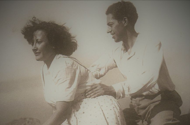 Concha con Juan Antonio, entre Bermeo y Baquio, en 1943. [Col. Centro Cultural JAGN, Soria]
