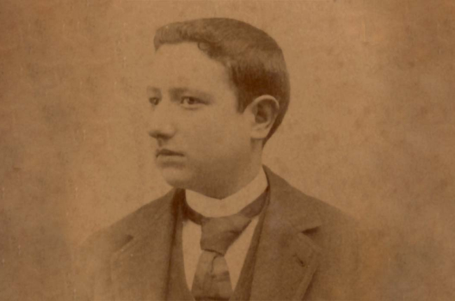 Jerónimo Rubio y Pérez Caballero (1876-1959), en juvenil fotografía tomada de la orla universitaria (1893).