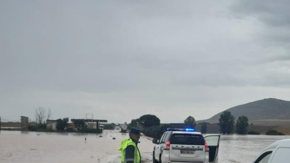 Una tormenta dejó una fuerte tromba de agua e inundaciones en las carreteras de Soria hacia Zaragoza a principios de mes.