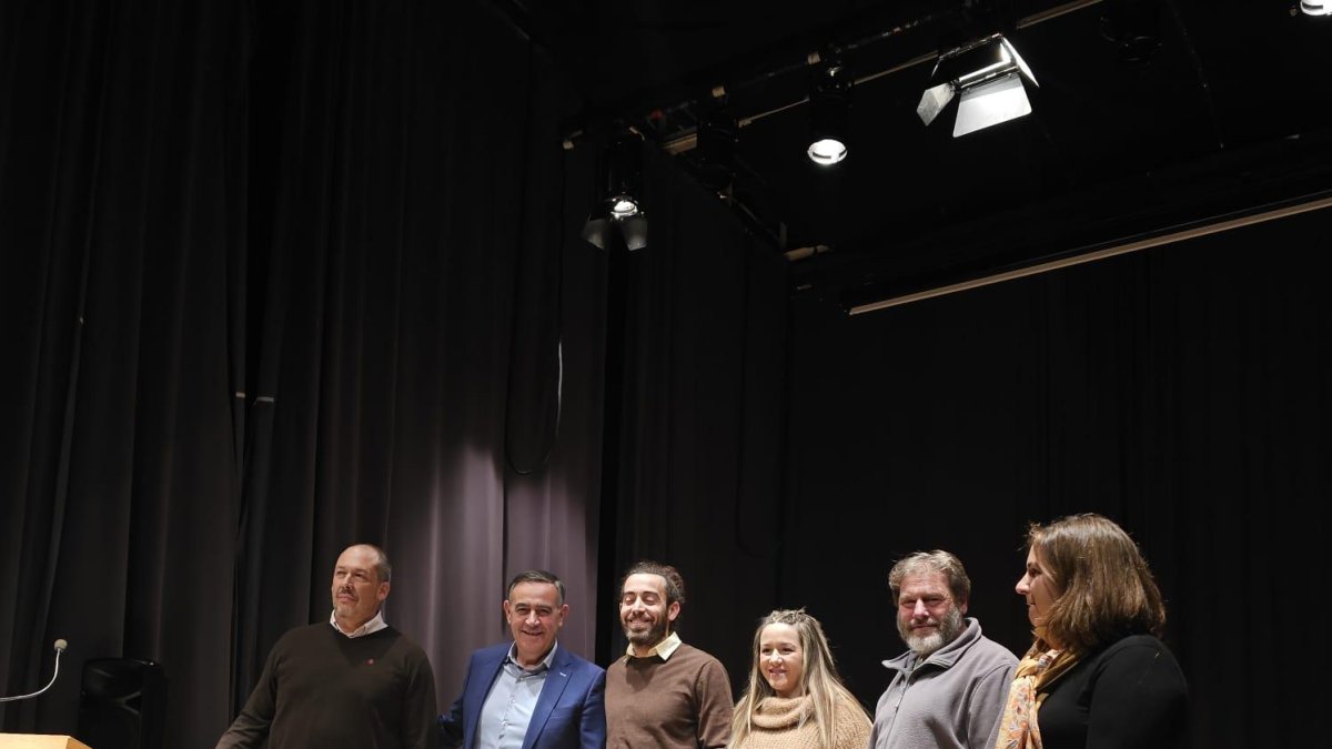 Entrega de los premios de poesía, prosa, fotografía y excelencia académica en El Burgo de Osma.
