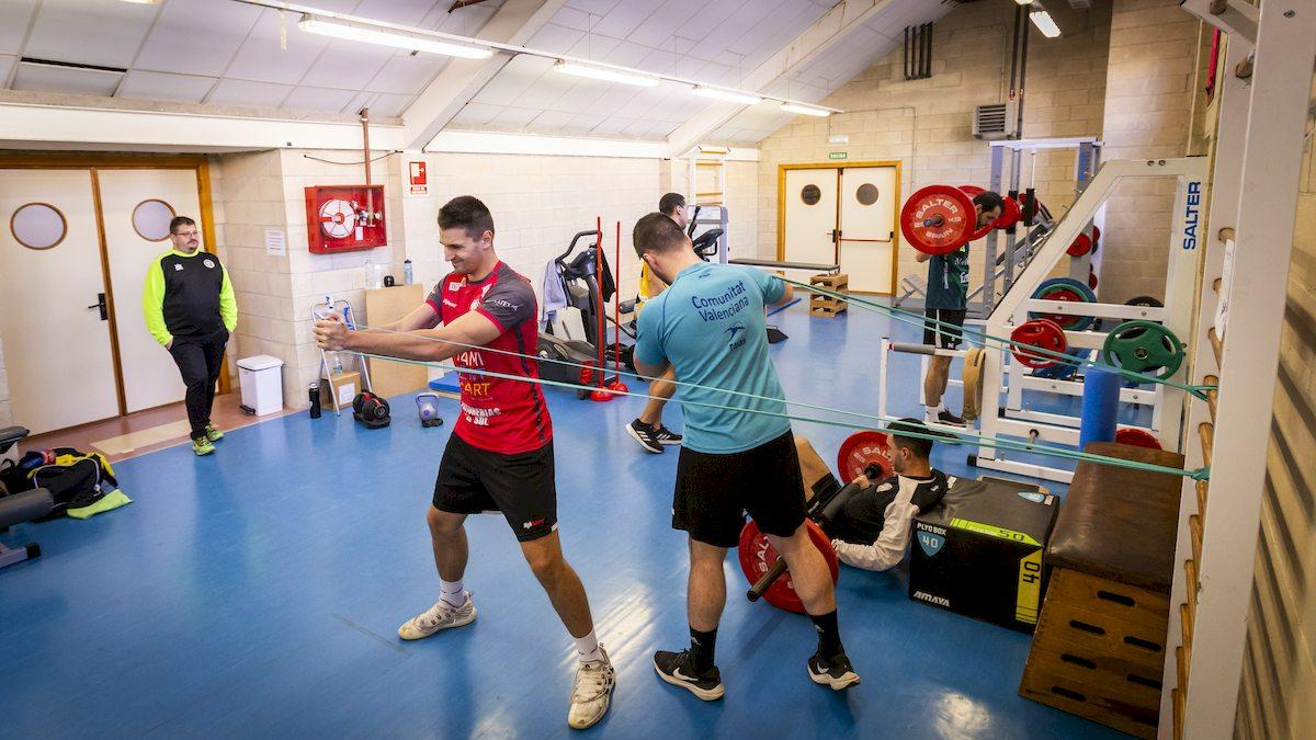 Los amarillos son líderes intratables