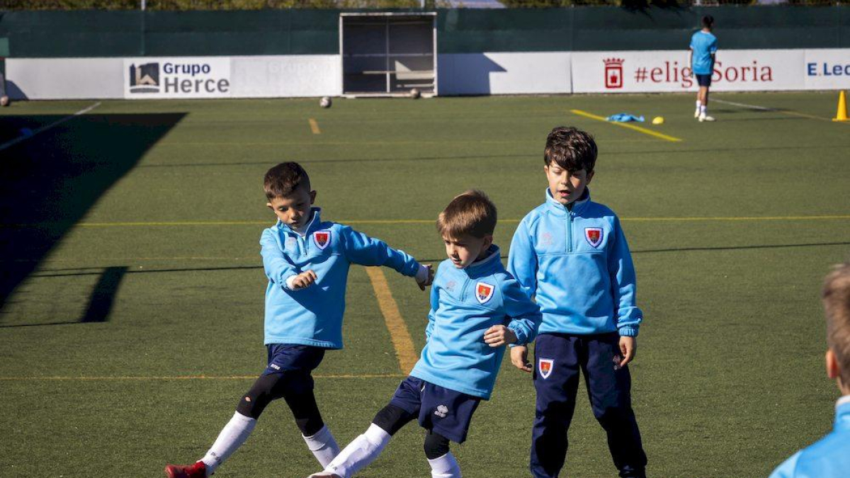 El fútbol base del equipo entrena en la Ciudad Deportiva