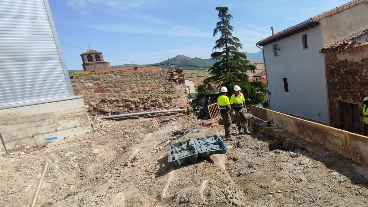 Obras de cimentación en el nuevo edificio que albergará el planetario, en Borobia.