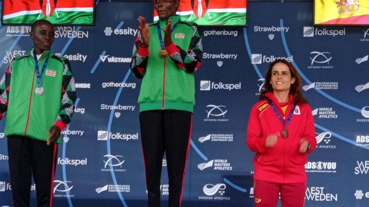 La soriana Elisa Hernández Asensio en el pódium del 10.000 en la que fue bronce.