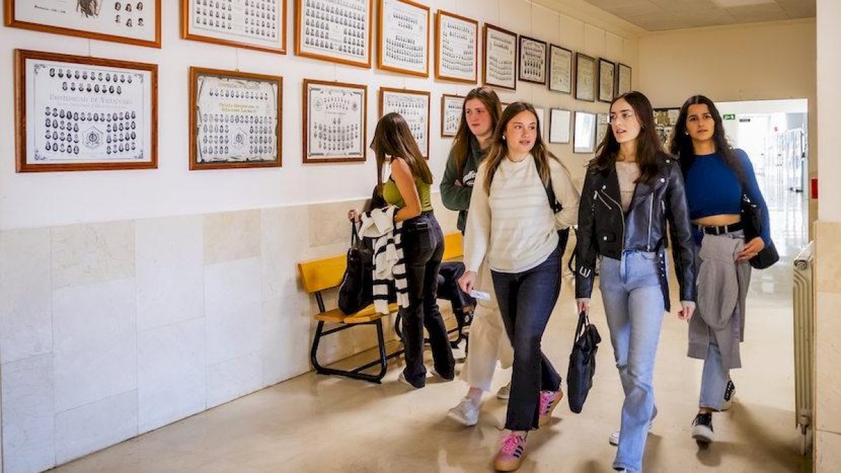 Las aulas del Campus Duques de Soria se vuelven a llenar de vida