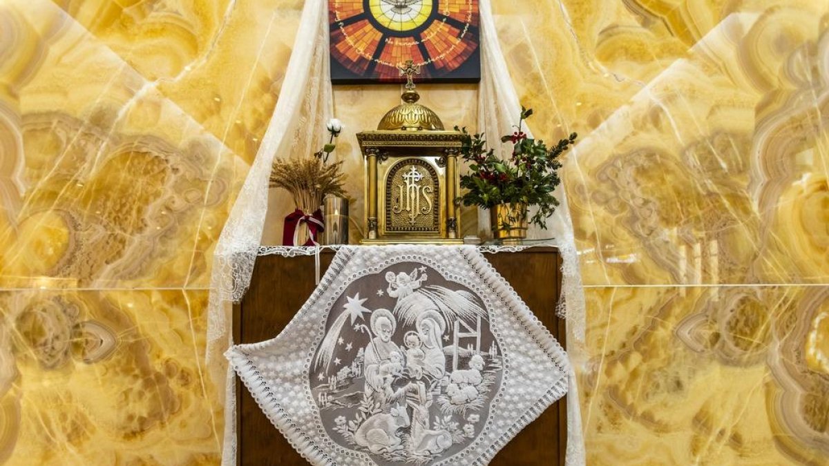 La Iglesia del Espíritu Santo se encuentra bellamente decorada