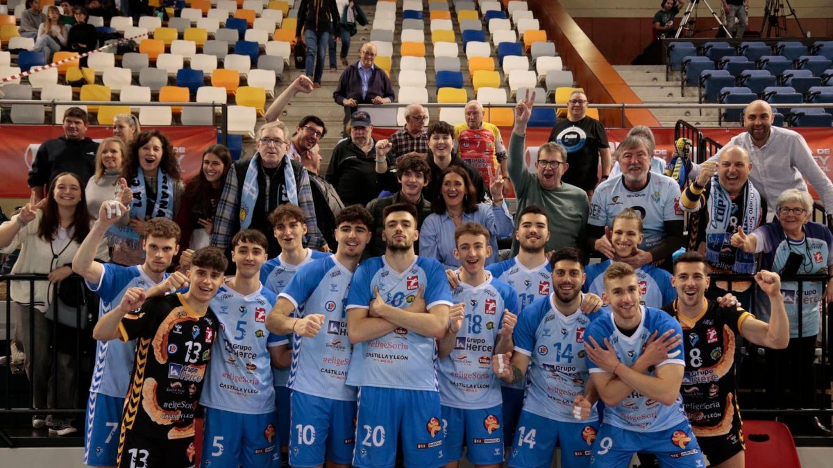 Los celestes ganan 3-0 al Melilla y pasan de ronda en la Copa del Rey.