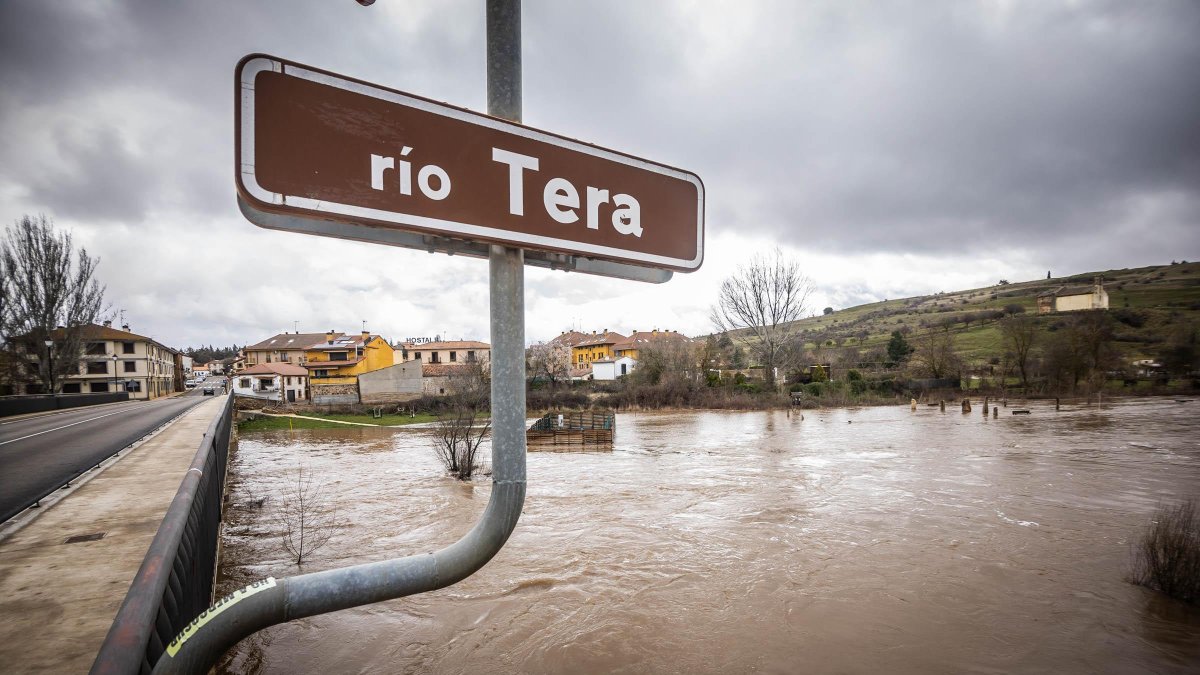 La Confederación Hidrográfica del Duero recomienda extremar la precaución en todo el cauce.