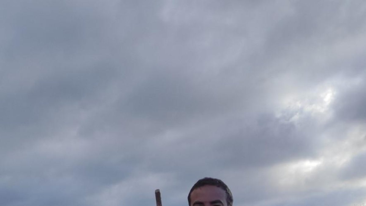 Rodrigo Muñoz adquirió una explotación de vacas en Noviercas con las que realiza la trashumancia y sólo las alimenta con pastos, cuya carne también comercializa.